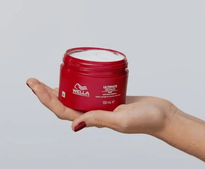 Máscara Capilar Wella Professionals Ultimate Repair com AHA e Ômega-9 150ml Original